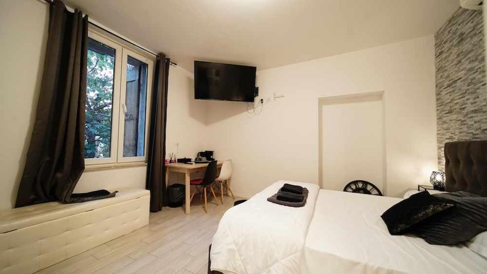 Langolo Di Laura Borgo Roma Destiny Home 3 Verona Kamer foto